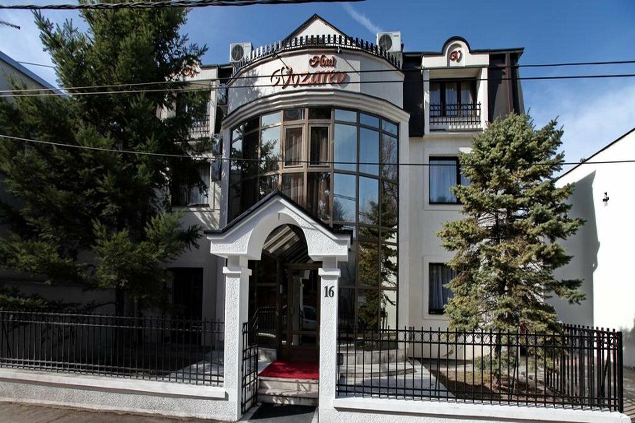 Garni Hotel Vozarev ベオグラード エクステリア 写真